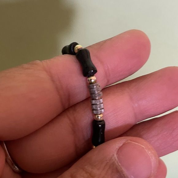 Elegant Black and Gold Women's Necklace - Picture 5 of 5